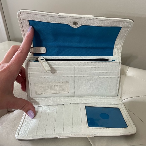 Chicks and Girlies Wallet/Wristlet - Picture 3 of 3